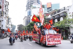 22 thanh nien bi xu ly vi dot phao dem viet nam vo dich aff cup