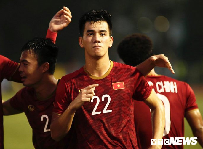 xuat sac loai u22 thai lan u22 viet nam vao ban ket sea games 30