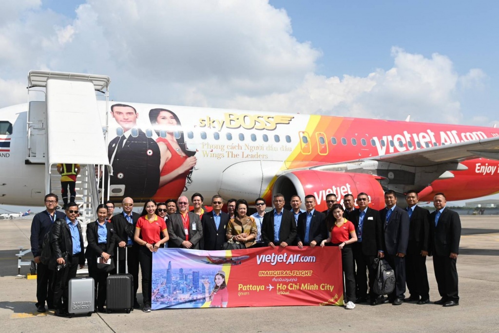 vietjet khai truong duong bay tp hcm pattaya