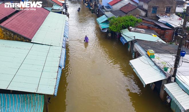 Ảnh: Lũ lại bủa vây phố cổ Hội An - 10