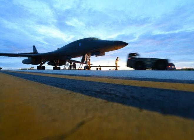 Lo Trung Quốc tấn công Guam, Mỹ lập thêm căn cứ không quân ở Thái Bình Dương - 1