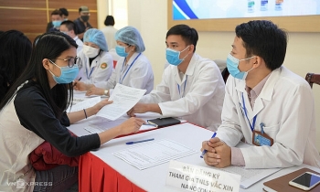 Ngày mai tiêm thử vaccine Covid-19 Việt Nam