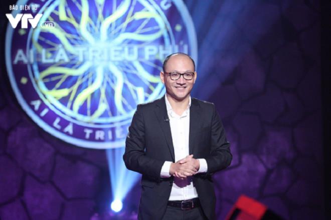 Nhà báo Phan Đăng rời vị trí MC chương trình 'Ai là triệu phú' - 1