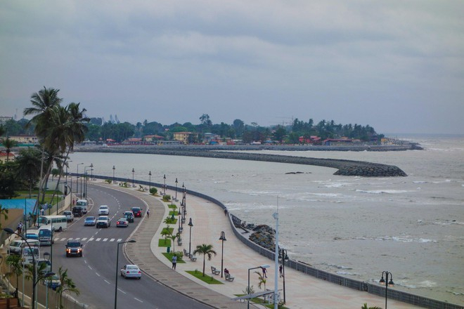 Guinea X&iacute;ch đạo - &ldquo;điểm n&oacute;ng mới&rdquo; cho sự cạnh tranh Mỹ - Trung ảnh 1