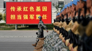 Mỹ cho tổ chức Trung Quốc vào danh sách đen vì "vũ khí kiểm soát trí não"