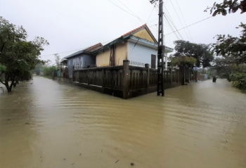 Mưa lớn gây ngập lụt cục bộ tại nhiều xã thấp trũng ở Thừa Thiên-Huế