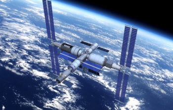 Truyền thông Trung Quốc nghi Mỹ dàn cảnh vụ vệ tinh suýt đâm tàu vũ trụ