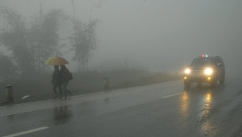 mien bac dau tuan nang am cuoi tuan mua ret