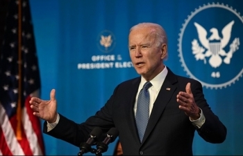 Tổng thống đắc cử Biden chỉ trích Donald Trump, một loạt bộ trưởng và cố vấn rời chính quyền