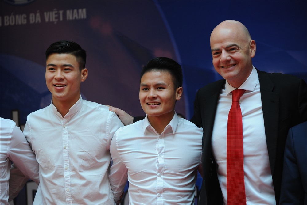 quang hai va cac tuyen thu u23 don chu tich fifa gianni infantino