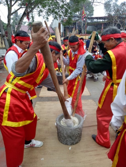 tp sam son de nghi lam banh day ky luc hon 3 tan dang vua hung