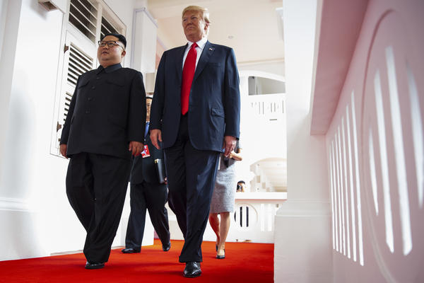 ai se an toi chung voi hai lanh dao trump kim