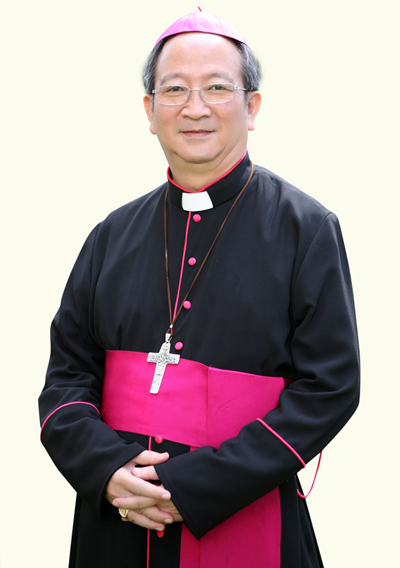 tong giam muc giao phan tp hcm qua doi o vatican