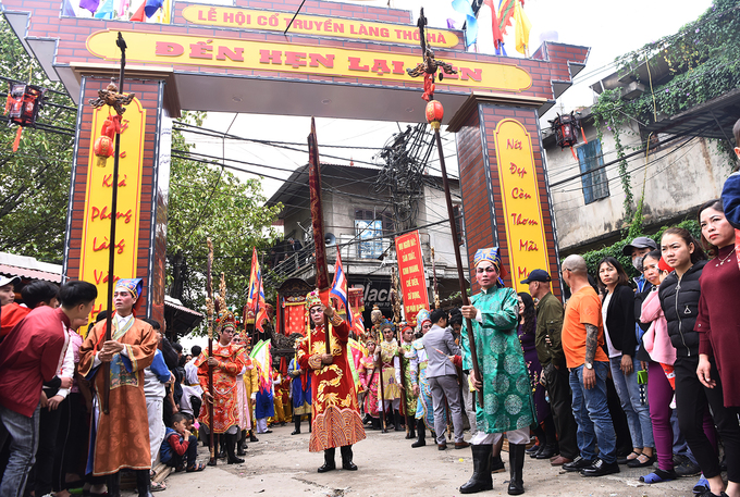 le ruoc than tien tren duong lang bac bo