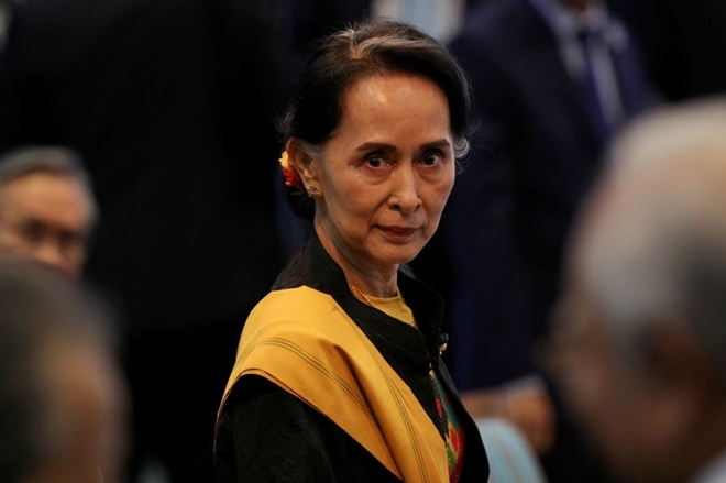 Bà Suu Kyi lần đầu xuất hiện sau khi bị quân đội Myanmar bắt giữ - 1