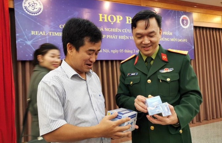 Bắt 2 sĩ quan của Học viện Quân y liên quan vụ Việt Á