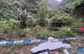 Người đàn ông mất 6 người thân trong vụ máy bay rơi ở Trung Quốc