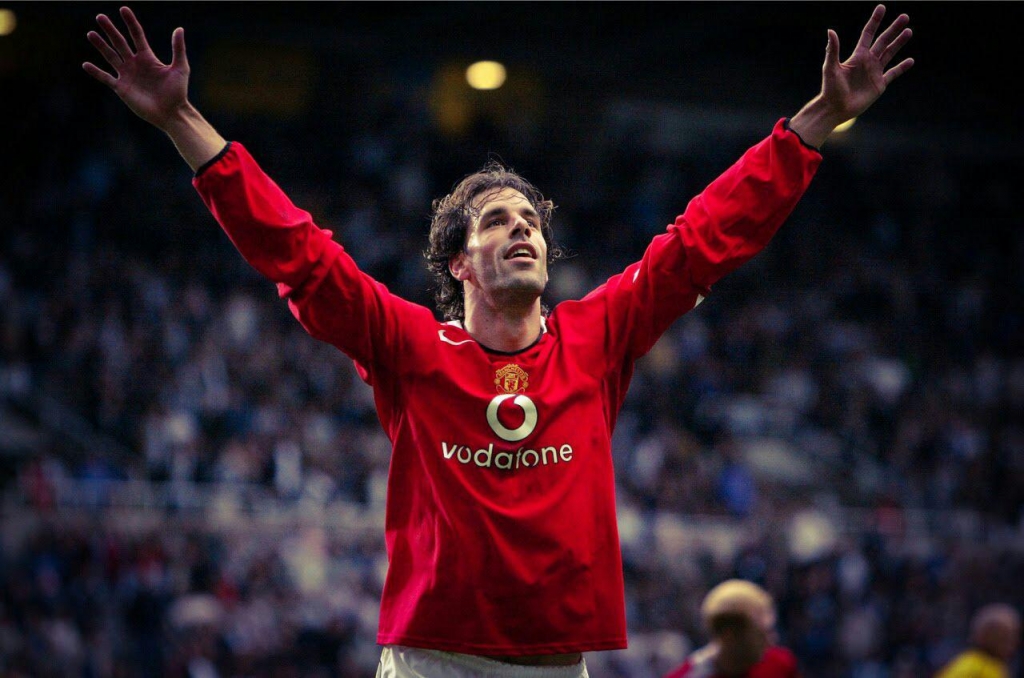 Thời còn thi đấu, Van Nistelrooy là một trong những trung phong hay nhất thế giới