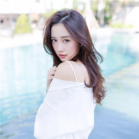 jun vu nhieu nguoi nghi toi chinh sua nguc de moi goi dai gia