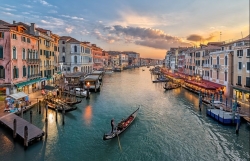 tham thanh pho noi kieu venice phien ban ngheo kho va ban thiu