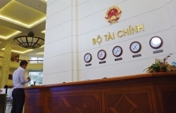 co van cua trump cao buoc thu tuong canada dam sau lung my