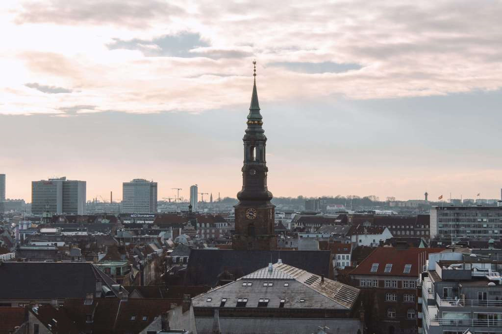 trai nghiem mot ngay o copenhagen day sac mau