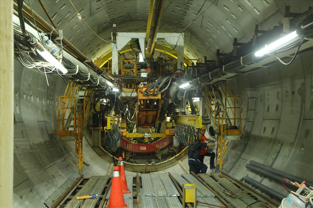 nha ga ngam tuyen metro tphcm khan truong thi cong vuot kho