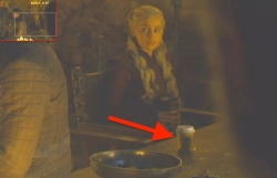 starbucks huong loi 23 ty usd nho quang cao mien phi trong game of thrones