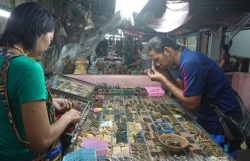 Thị trường buôn bán bùa hộ mệnh hơn tỷ USD ở Thái Lan Thị trường buôn bán bùa hộ mệnh hơn tỷ USD ở Thái Lan