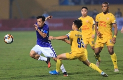 Văn Quyết là tiền vệ hay nhất lịch sử Châu Á cùng huyền thoại Park Ji-sung