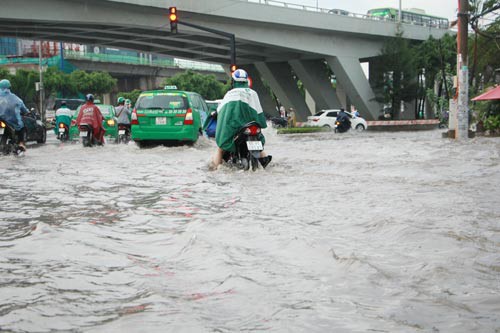 map mo hop dong chong ngap cho duong nguyen huu canh