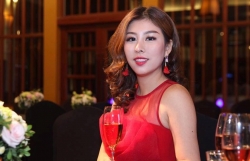 hot girl binh luan world cup can kien thuc khong phai hinh thuc
