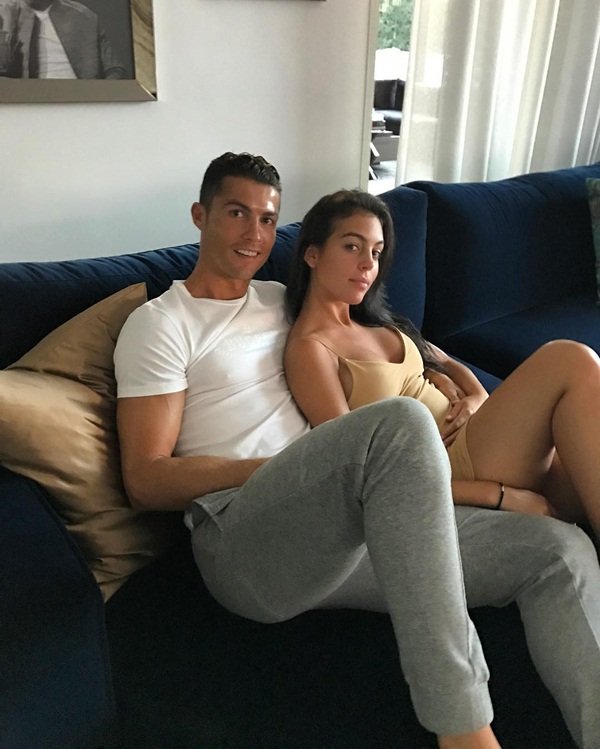 dan giai nhan nong bong cua sat thu tinh truong cristiano ronaldo