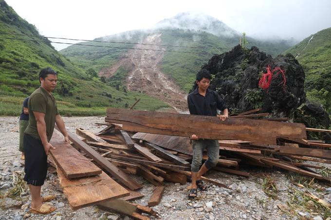 khung canh tan hoang o vung ron lu ha giang