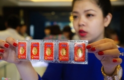 Vì sao các ngân hàng không còn 'mặn mà' với vàng miếng? Vì sao các ngân hàng không còn 'mặn mà' với vàng miếng?