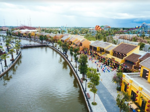 ky ao man trinh dien thuong cang than tien tai vinpearl land nam hoi an