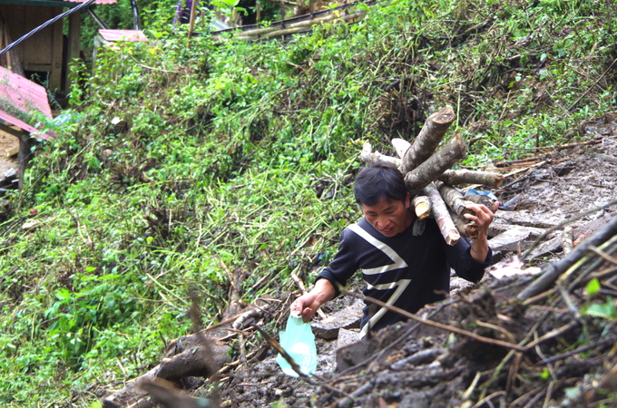 bo doi dam mua dung nha sap tim nguoi mat tich o lai chau