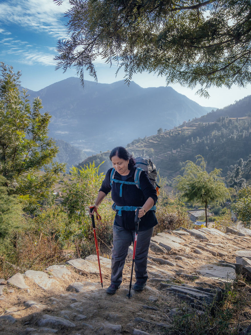 nguong mo hanh trinh chinh phuc himalaya cua ba me an do va con trai