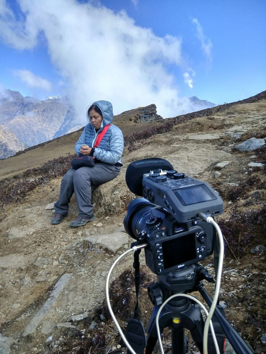 nguong mo hanh trinh chinh phuc himalaya cua ba me an do va con trai