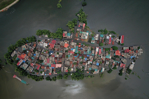 ha noi giai thich viec 22000 nguoi dan bi ngam lu