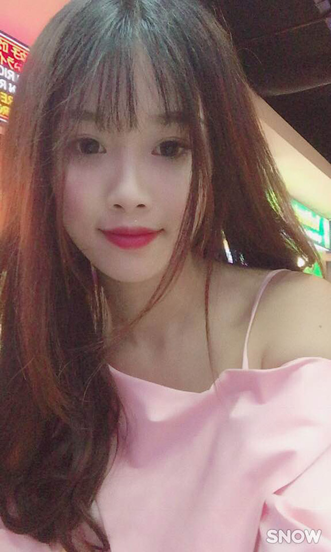 bat ngo ve ban gai xinh nhu mong cua van toan u23 viet nam