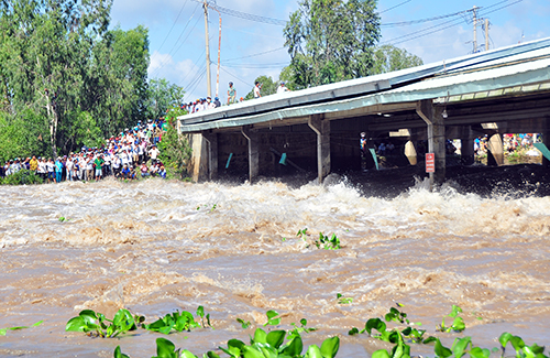 xa lu hai dap tran dau nguon vung tu giac long xuyen