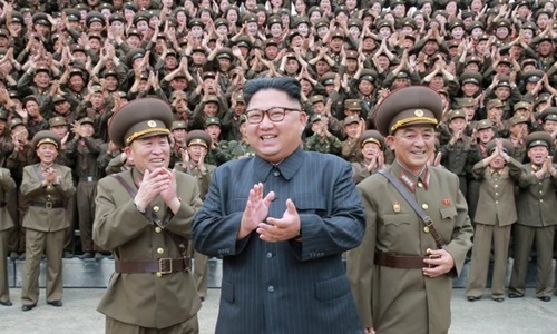 kim jong un phong quan ham hon 100 nha khoa hoc