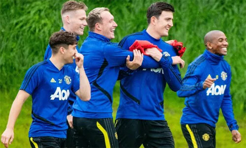 cdv man utd keu goi maguire tranh xa jones va young