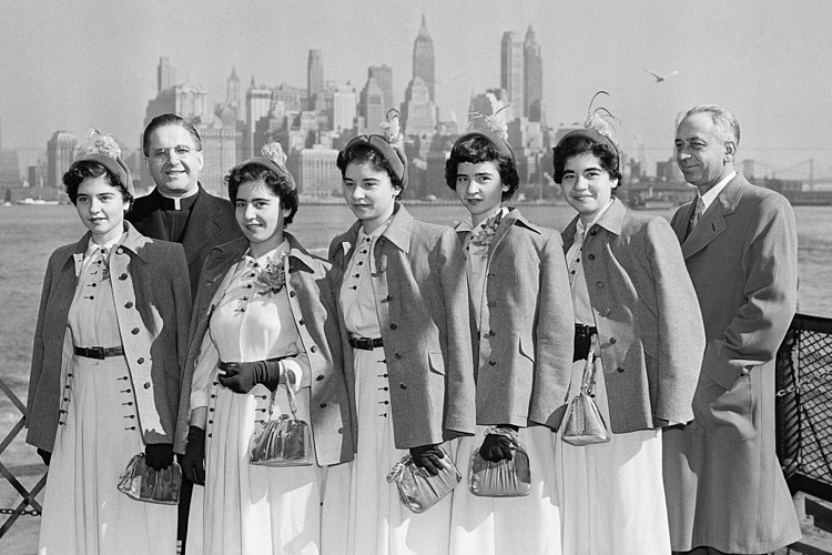 cuoc doi lam canh cua chi em sinh nam noi tieng