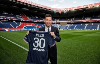 Hình ảnh đầu tiên Messi khoác áo PSG