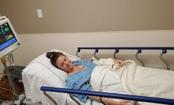 Người phụ nữ nuốt nhẫn đính hôn khi ngủ mơ