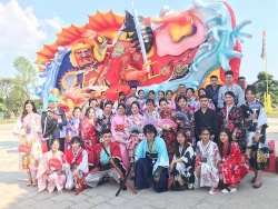 Cộng đồng cosplay “phát cuồng” với điểm sống ảo mới ở Hà Nội