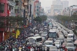 so giao thong van tai ha noi phai uu tien xe buyt gio cao diem