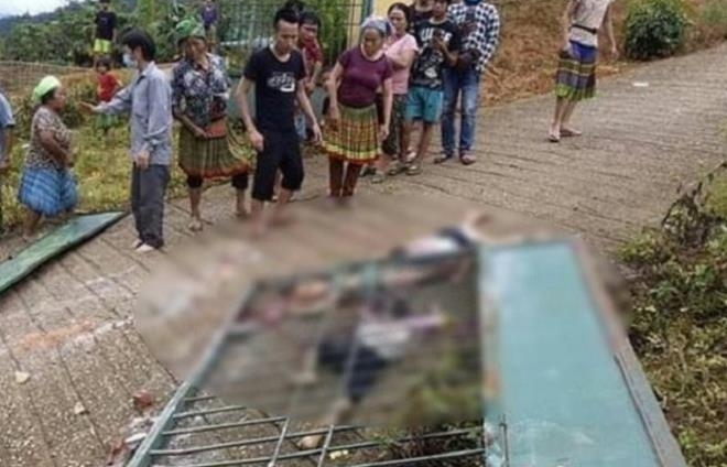 Cổng trường đổ, đè 3 học sinh chết thương tâm ở Lào Cai